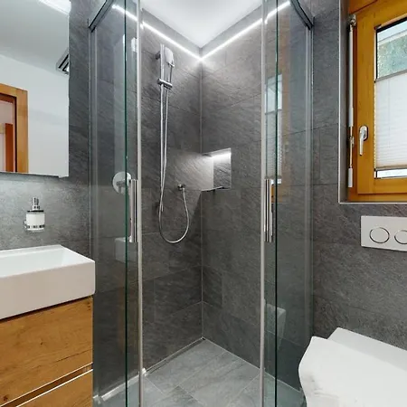 Lejlighed Modern And Spacious With South Facing Terrace, Marietta #1 *